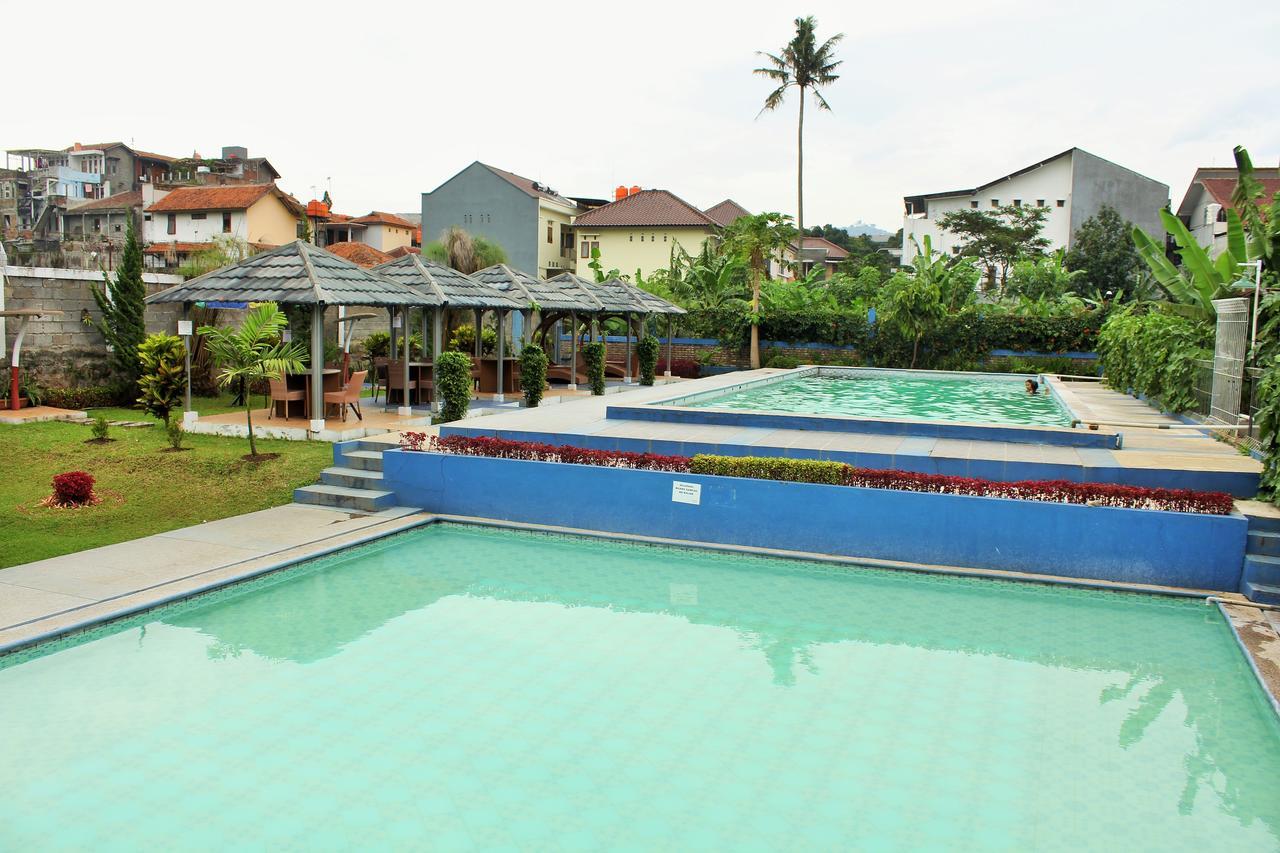 Reddoorz Hostel @ Dago 2 Bandung Exterior photo