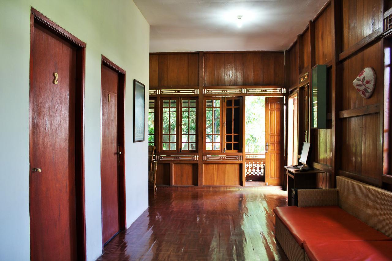 Reddoorz Hostel @ Dago 2 Bandung Exterior photo