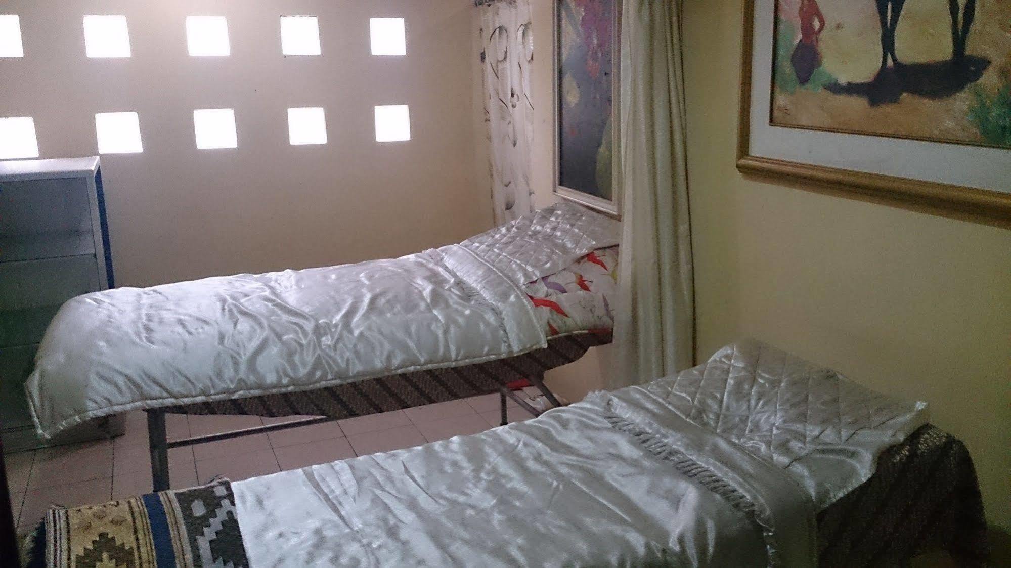 Reddoorz Hostel @ Dago 2 Bandung Exterior photo
