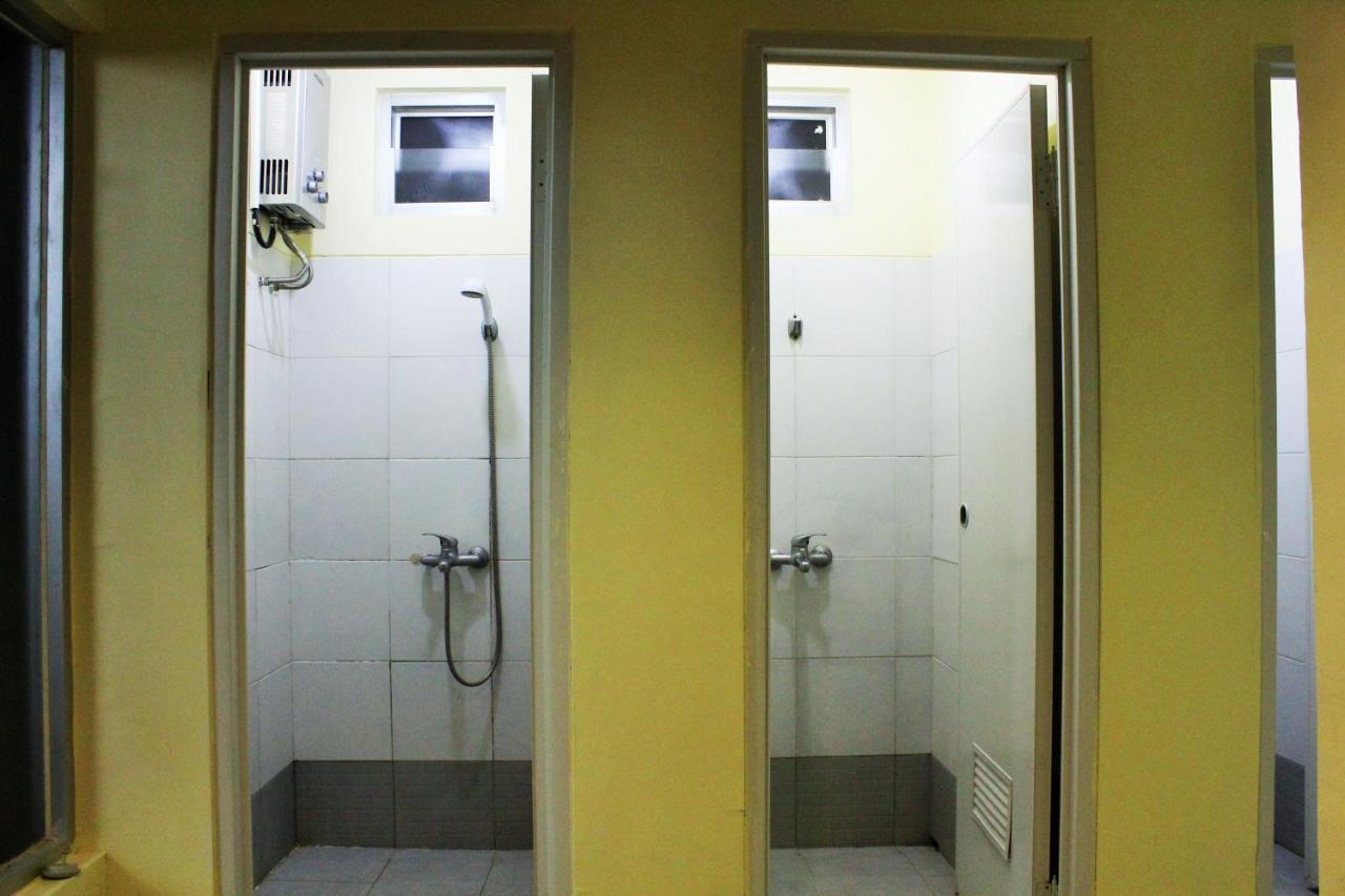 Reddoorz Hostel @ Dago 2 Bandung Exterior photo