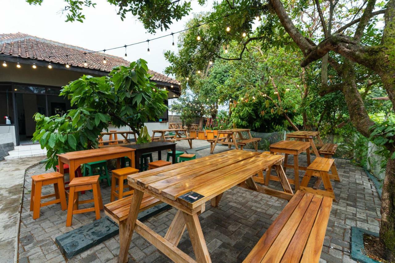 Reddoorz Hostel @ Dago 2 Bandung Exterior photo