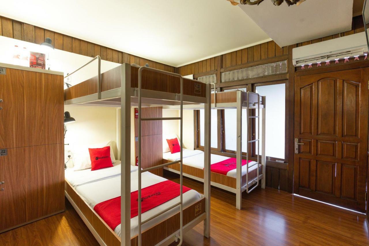 Reddoorz Hostel @ Dago 2 Bandung Exterior photo