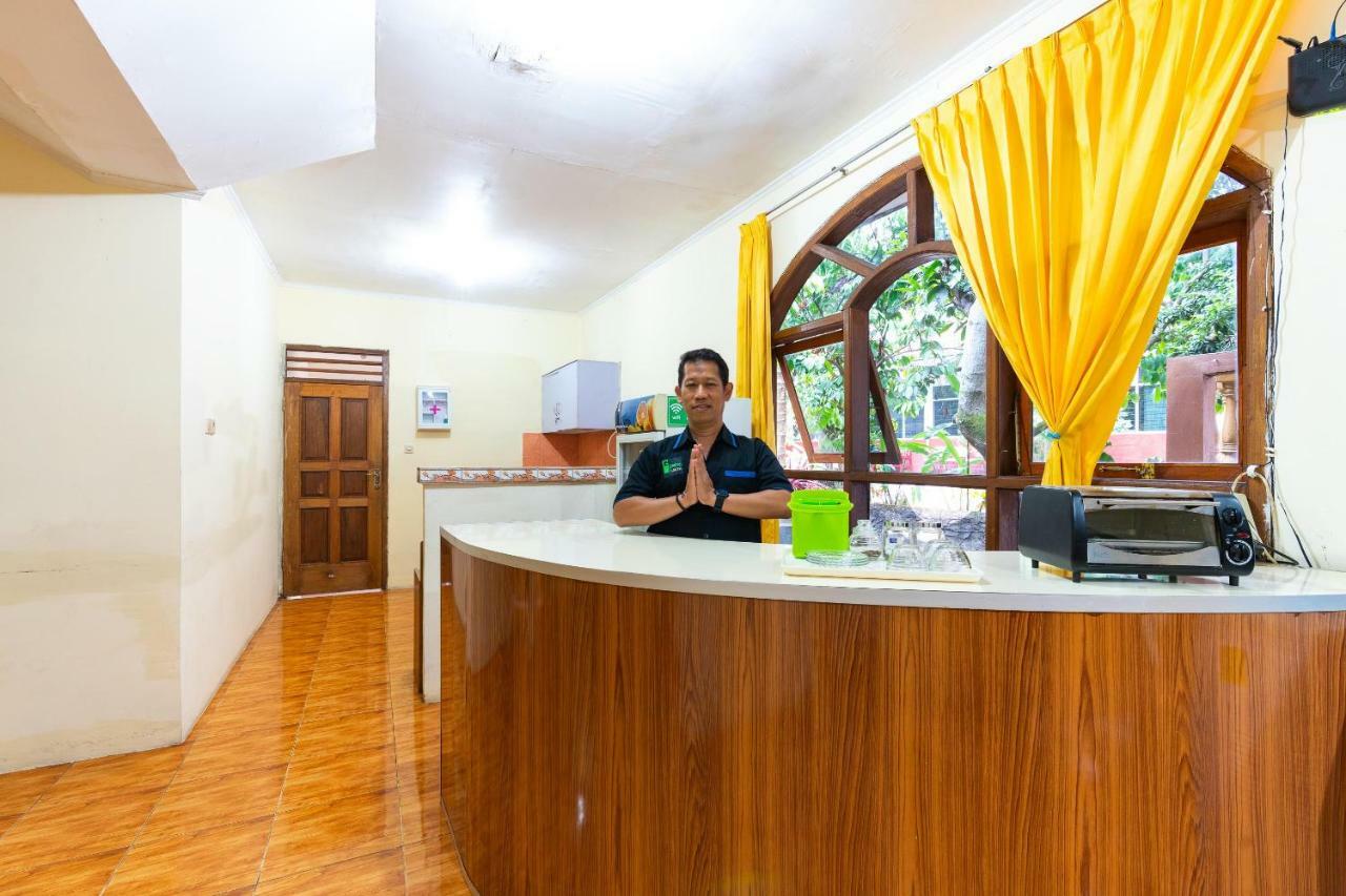 Reddoorz Hostel @ Dago 2 Bandung Exterior photo