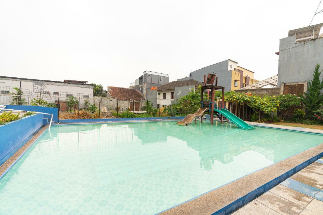 Reddoorz Hostel @ Dago 2 Bandung Exterior photo
