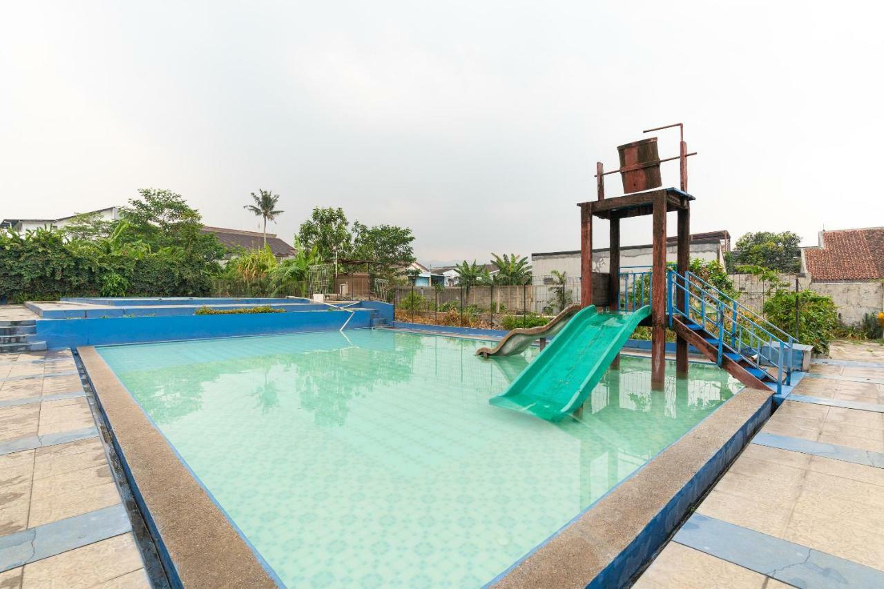 Reddoorz Hostel @ Dago 2 Bandung Exterior photo